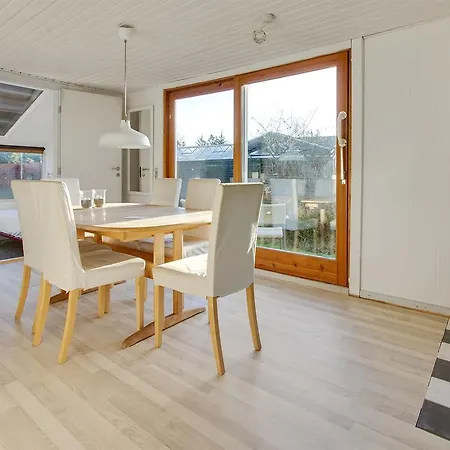 Tatil Evi Three-bedroom Holiday In *